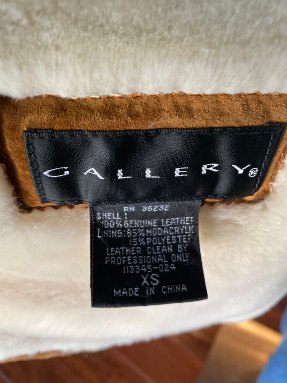 VINTAGE Late 1990s - Super Soft & Cozy Gallery Brown Leather VINTAGE Late 1990s - Super Soft & Cozy Gallery Brown Leather