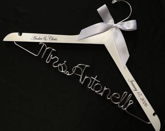 Personalized wedding Hanger for bride ,Bridesmaid Hanger,wedding Hanger,Bride Hanger,Wire name Hanger, Bridal Dress Hanger, Name Hangers
