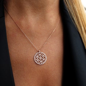 Flower Of Life Necklace, Personalized Flower Of Life Pendant, Flower Of Life Symbol, Dainty Necklace, Gift for Her , Rose Gold Silver