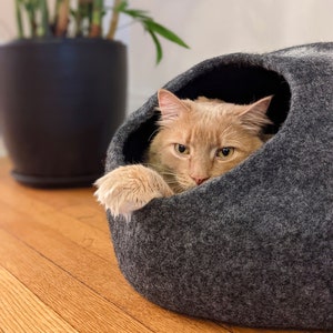 Mau Felt Wool Cave, Modern Cat Bed, Cat Cave Bed, Modern Cat Cave, Cat Lover Gift, Felt Cave, Cave for Large Cats, Cat Beds, Stylish image 6