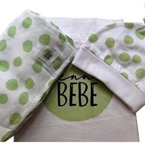 Organic muslin cotton baby blankets & matching knotted hats newborn to 6 months