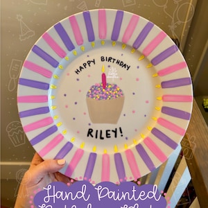 Happy Birthday - Ein handbemalter Teller für Geburtstage, Babys erster Geburtstag, besonderes Geburtstagsgeschenk (Optionaler Hinweis auf der Rückseite!)