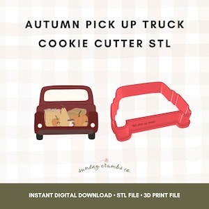 Puede incluir: Ilustración de una camioneta granate llena de calabazas y calabacines, junto a un cortador de galletas rojo con forma de camioneta. El texto dice "Autumn Pick Up Truck Cookie Cutter STL".