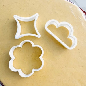 Flame Hot Cookie Cutter / Cute Fire Flame Cookie Cutter / Cute Cookie Cutter / 3D Printed PLA Cookie Fondant Cutter image 2