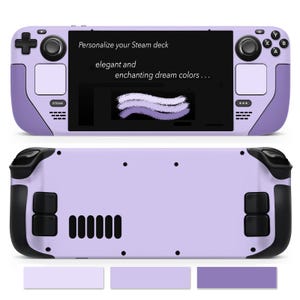 Könnte beinhalten: Eine lavendelfarbene Steam Deck mit schwarzen Akzenten, von vorne und hinten gezeigt. Der Bildschirm zeigt den Text "Personalize your Steam deck elegant and enchanting dream colors..." mit einem lila Pinselstrich-Design. Unten sind drei Farbfelder.