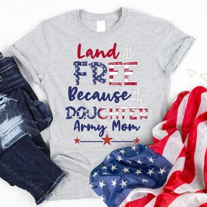 Trotse legermoeder. Militaire moeder cadeau, moeder T-shirt. Pas gratis militair geschenk aan. Voor Daughters Bootcamp afstuderen of Deployment. Moeder Trots.
