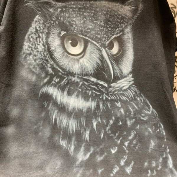 Airbrushed Tshirt - Owl