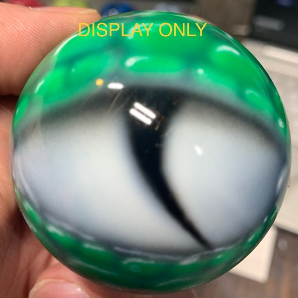Airbrushed Billiard Ball - Green/White Dragon Eye