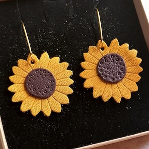 Flower Recycled Leather Earrings   Sunflower  Daisy  Sunflower