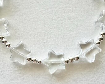 Pulsera de cuentas con estrellas iridiscentes