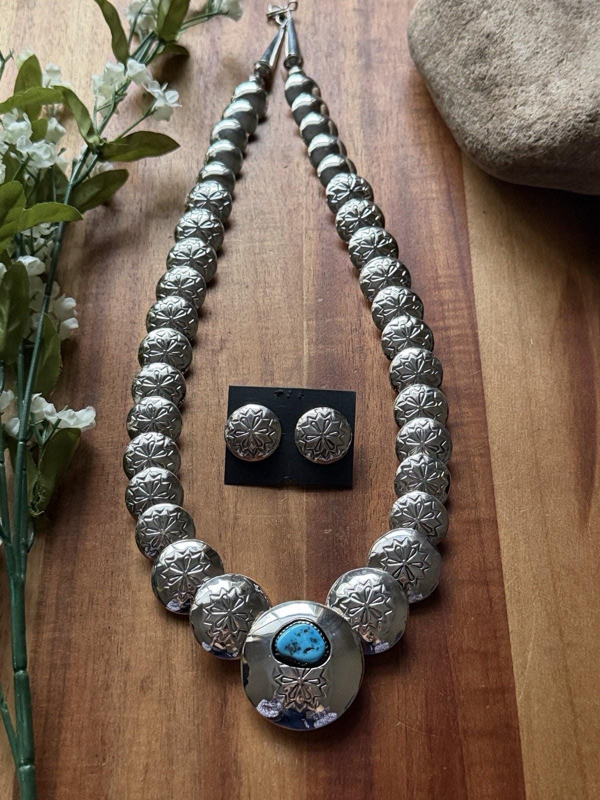NAVAJO 燻しネックレス　STERLING SILVER Navajo Sterling Silver Turquoise Stamped Pillow Beads Bead