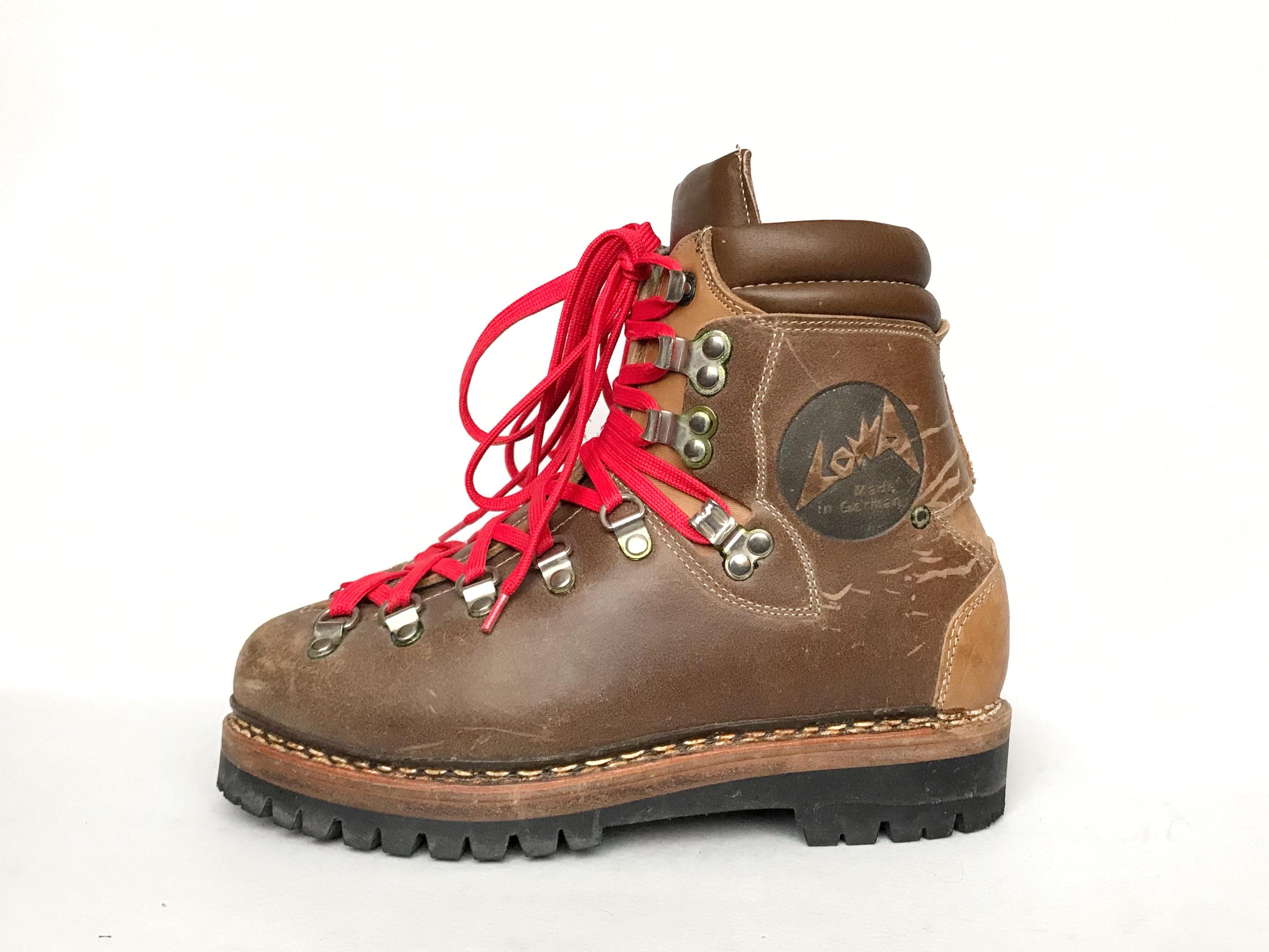 Vintage LOWA Mountaineering Hiking Boots 70 display picture 1