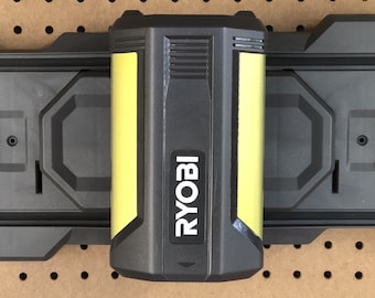 Portapilas de 40 voltios para sistema Ryobi Link. Organizador de almacenamiento para taller impreso en 3D.