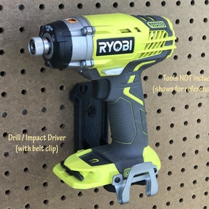 Uchwyt do narzędzia Ryobi 18 V One+ w pionie, pod kątem 90 stopni | Montaż na ścianie, płycie perforowanej lub szynach ściennych Ryobi Link | NIE zawiera narzędzia