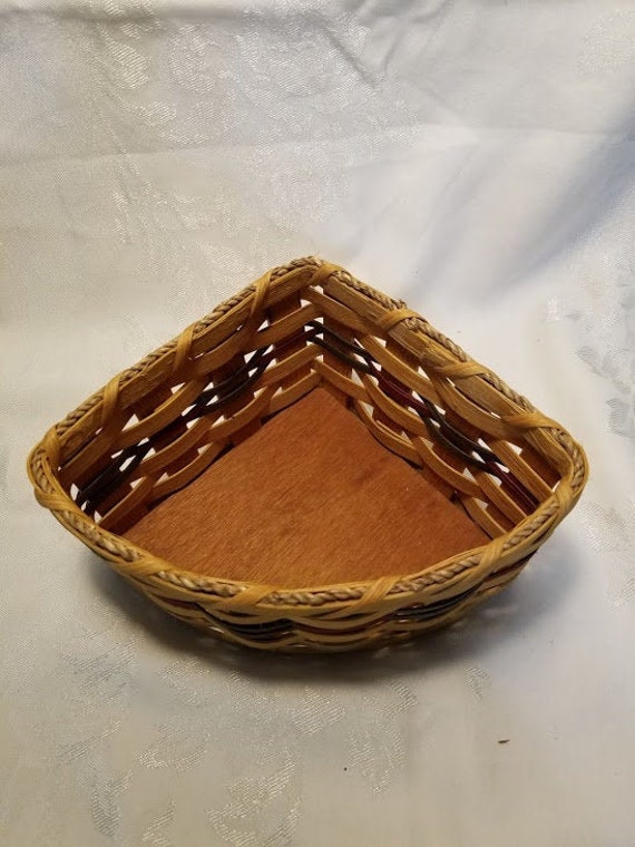 Amish Made Corner Handmade Basket Etsy
