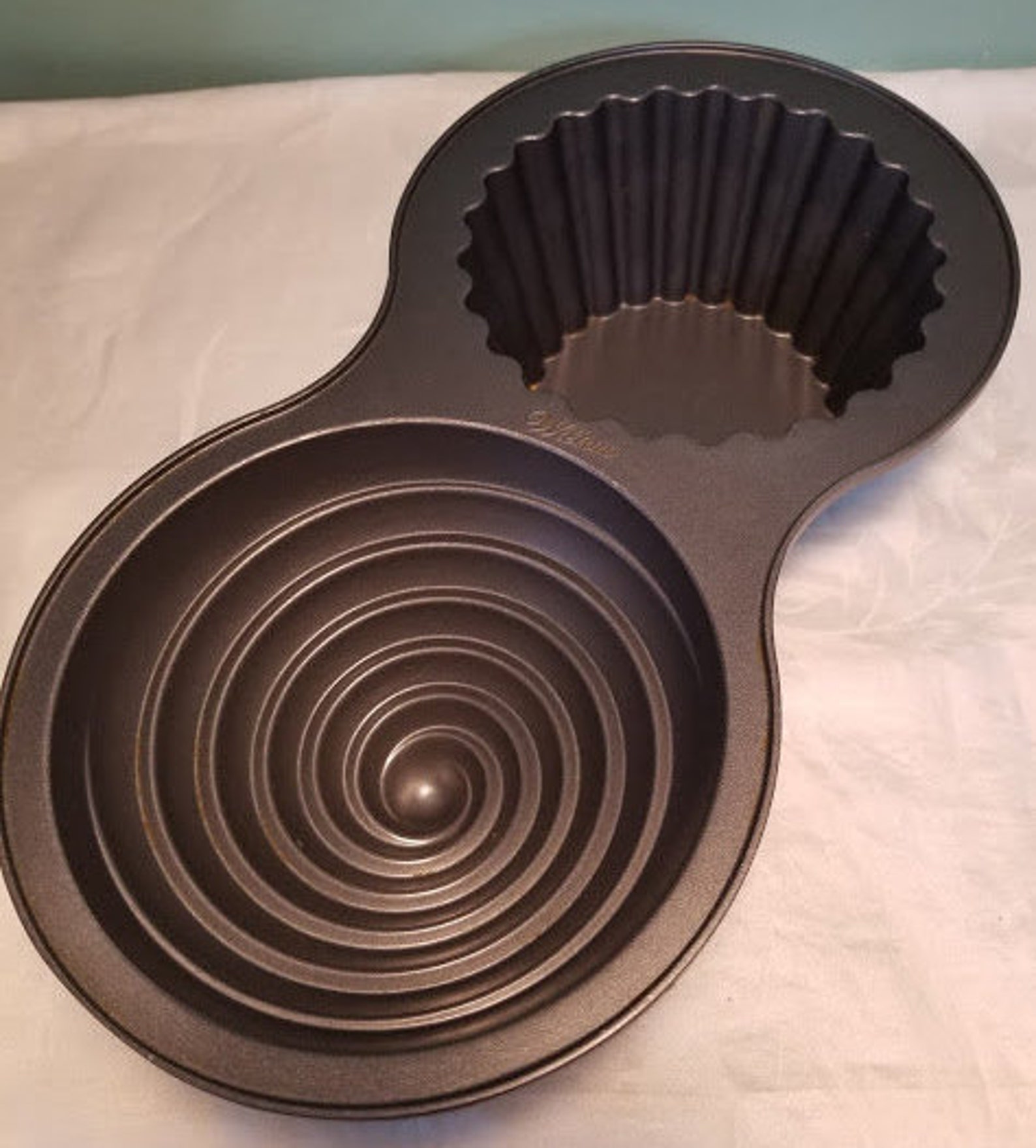 Birthday Cake Pan Giant Cupcake Cake Pan Metal Shaped Cake Etsy