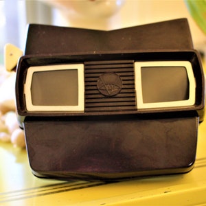 Vintage View Master + Vintage Toys + Photographs + 1942 View Master + Stereoscope + Travel Photos + Kid Camera + Bakelite + Sawyers