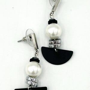 earrings with brass and pearly mother-of-pearl.