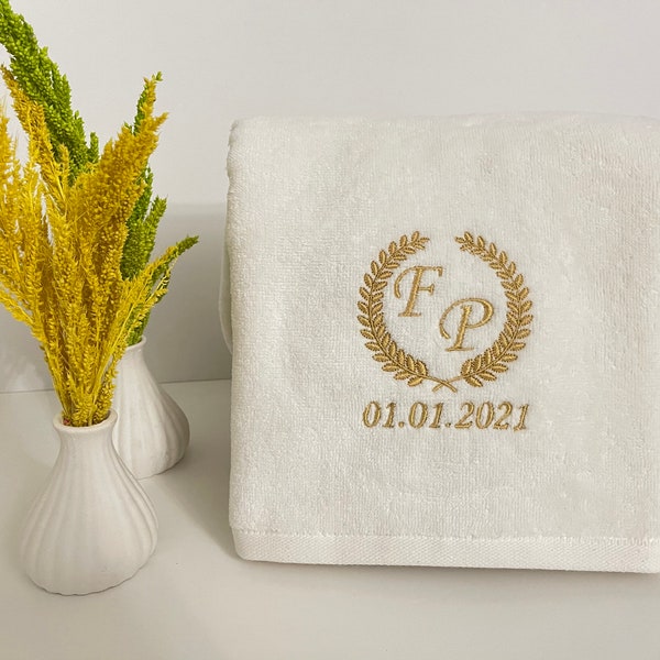 Personalized Wedding Gift, Couple Personalized Set, Wedding Favors, Personalized Towels, Hand Towel, Bath Towel