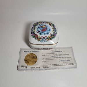 Melodies of Christmas Music Box