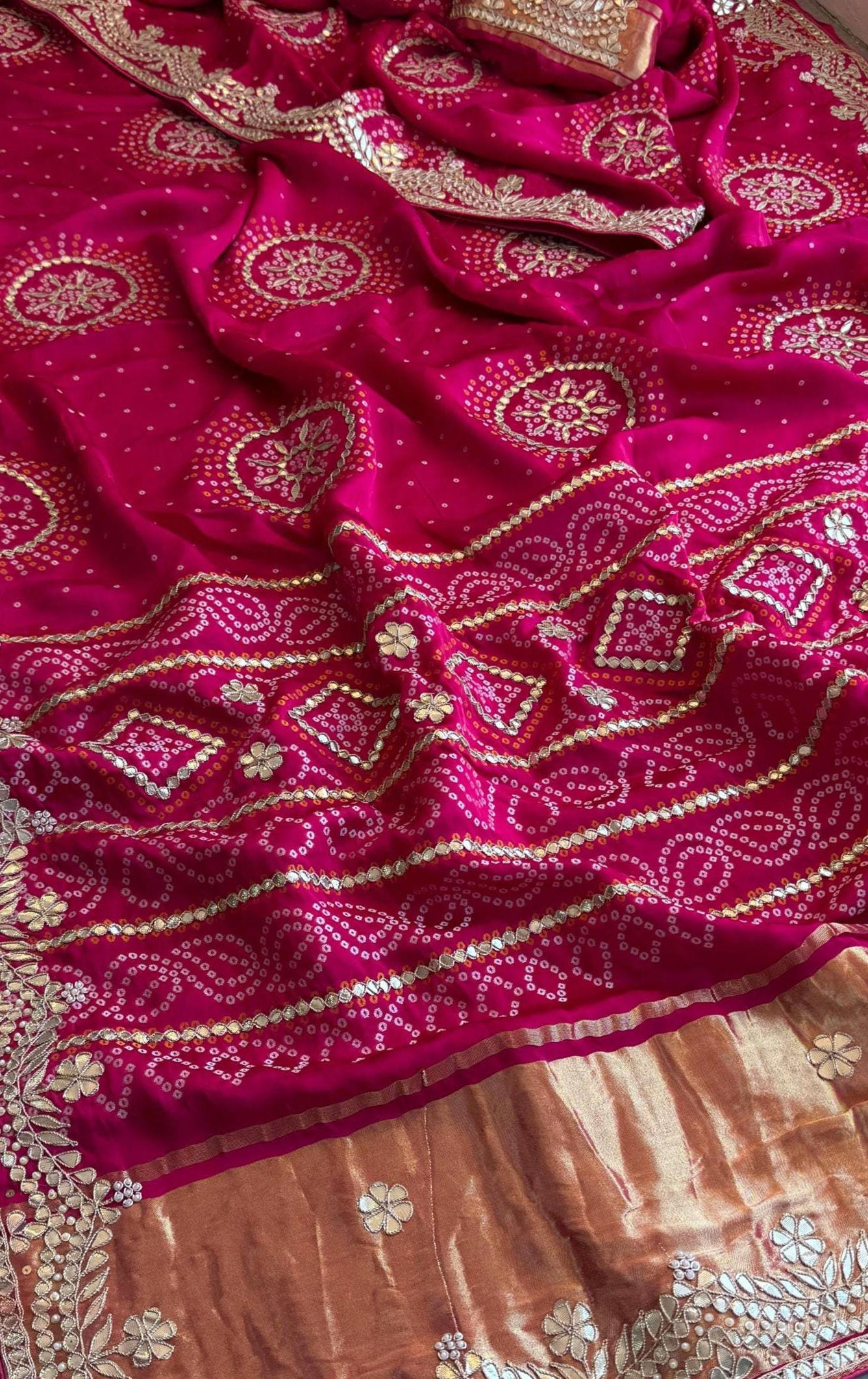 インドチカンワーク刺繍サリー