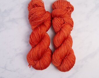 Tangelo - Deluxe Sock Fingering Weight Yarn - red, orange and gold, Hand dyed Superwash Merino and Nylon blend