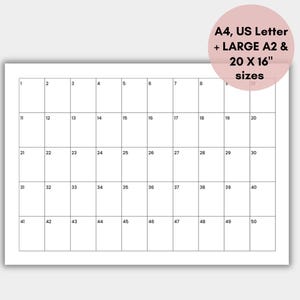 Può includere: Un foglio di pianificazione bianco con 50 caselle numerate a griglia. Il testo "A4, US Letter + LARGE A2 & 20 X 16" sizes" è in un cerchio rosa. Ideale per l'organizzazione e la pianificazione.