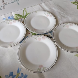 Fine bone china tea plate Royal Doulton, Twilight Rose