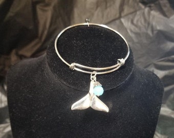 Whale tail bracelet