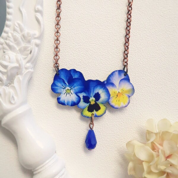 Necklaces "Pansies" cold tones