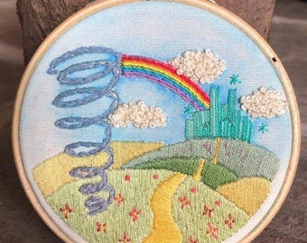 PDF Emerald City, Oz embroidery pattern