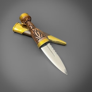 Carved Sgian Dubh