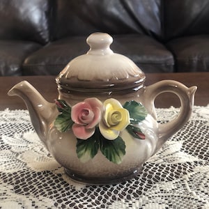 Vintage Capodimonte Teapot #622