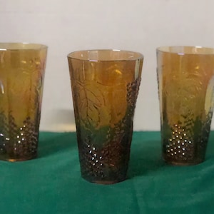 Vintage Indiana Harvest grapes drinking glasses #285