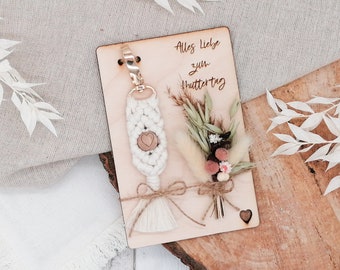 Mother's Day gift • Gift card with keychain • Wooden card • Bouquet of dried flowers