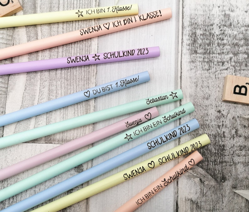Personalisierter Bleistift Bleistift mit Name Stift mit Gravur Geschenk Schultüte Geschenk Einschulung Schulkind 2023 Bild 1