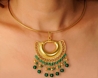 Rigid Necklace with green filigree NOSE ORNAMENT PENDANT