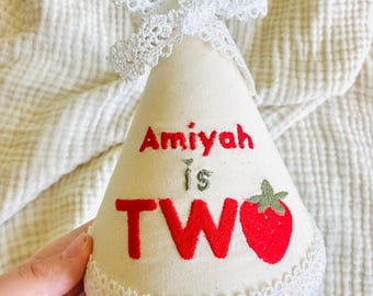 1st Birthday Party Hat, Berry First Birthday Party Crown, Strawberry Birthday Decor, Smash Cake Photo Prop, Personalized Party Hat with Name