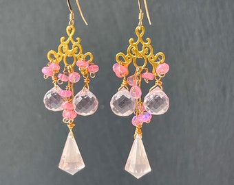 Boucles d'oreilles bohème en pierres précieuses pendantes, boucles d'oreilles en quartz rose, boucles d'oreilles lustre opale mariée bijoux de mariage en or, boucles d'oreilles roses grandes