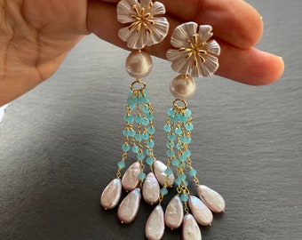 Boucles d'oreilles en opale péruvienne en or, longues boucles d'oreilles en pierres précieuses pendantes, bijoux en opale bleue, boucles d'oreilles à glands de perles, mariée de bijoux de mariage bohème, meilleurs cadeaux