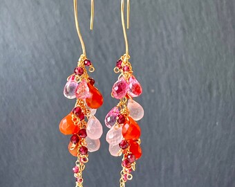 Boucles d'oreilles en grappe de pierres précieuses, boucles d'oreilles en topaze rose dorées, boucles d'oreilles en cornaline pendantes, déclaration élégante, bijoux en raisin, cadeaux terreux pour elle