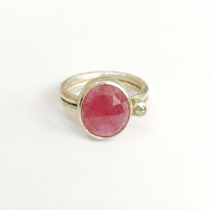Rose Cut Pink Sapphire & Diamond Hammerbeat Ring,Handmade Ring,Hammerbeat Gemstone Ring