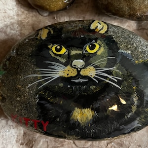 Pet Memory/Pet Appreciation Rock Customized with your Pets Hand Painted Picture, Name, And Date Custom Pet Portrait