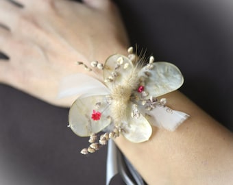 Dried flower bracelet for bridesmaids wedding