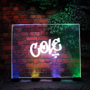 LED Neon Glow Bar / Bat Mitzvah Sign In Board, gravé au laser pour des détails et un design supérieurs, ajoutez votre logo ou thème, couleurs LED vives et vives