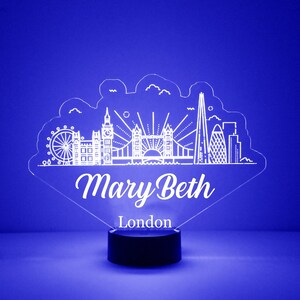 Nattlampa med Londontema, Personlig Gratis, LED-nattlampa, Med Fjärrkontroll, Graverad Gåva, 16 Färgbyten, Londons Skyline-ljus