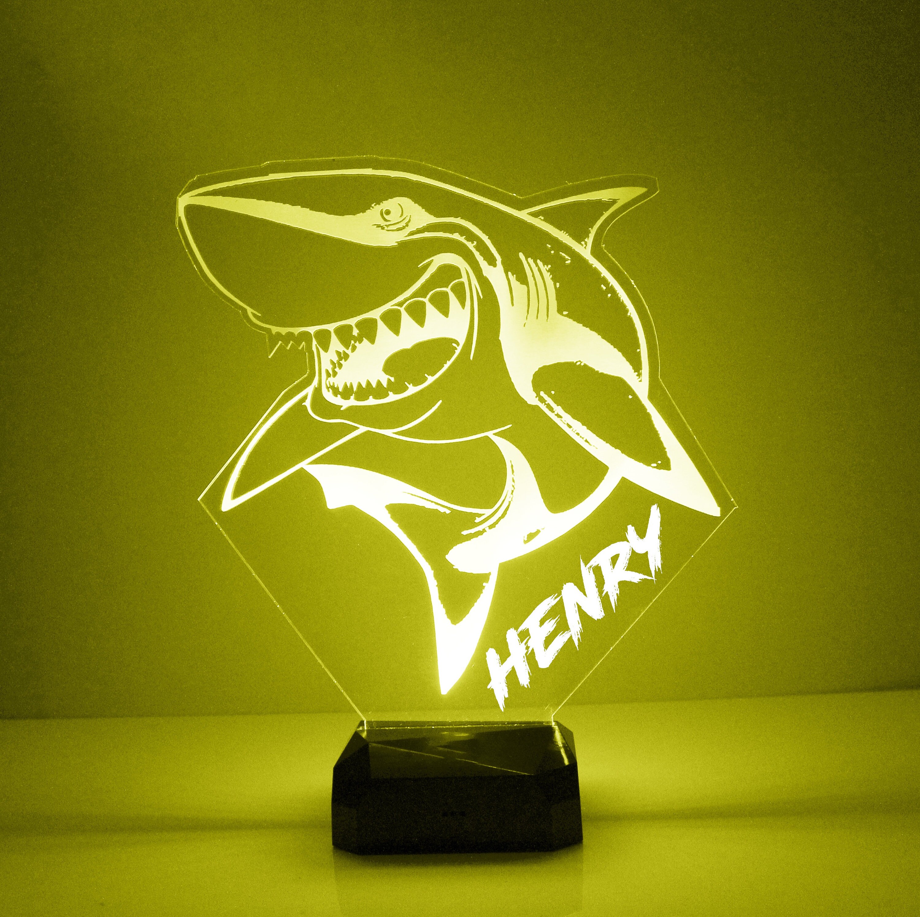 RYGRZJ Lampada a forma di squalo in resina epossidica, luci LED subacquee, unica lampada da comodino, decorazione artistica da scrivania, regalo