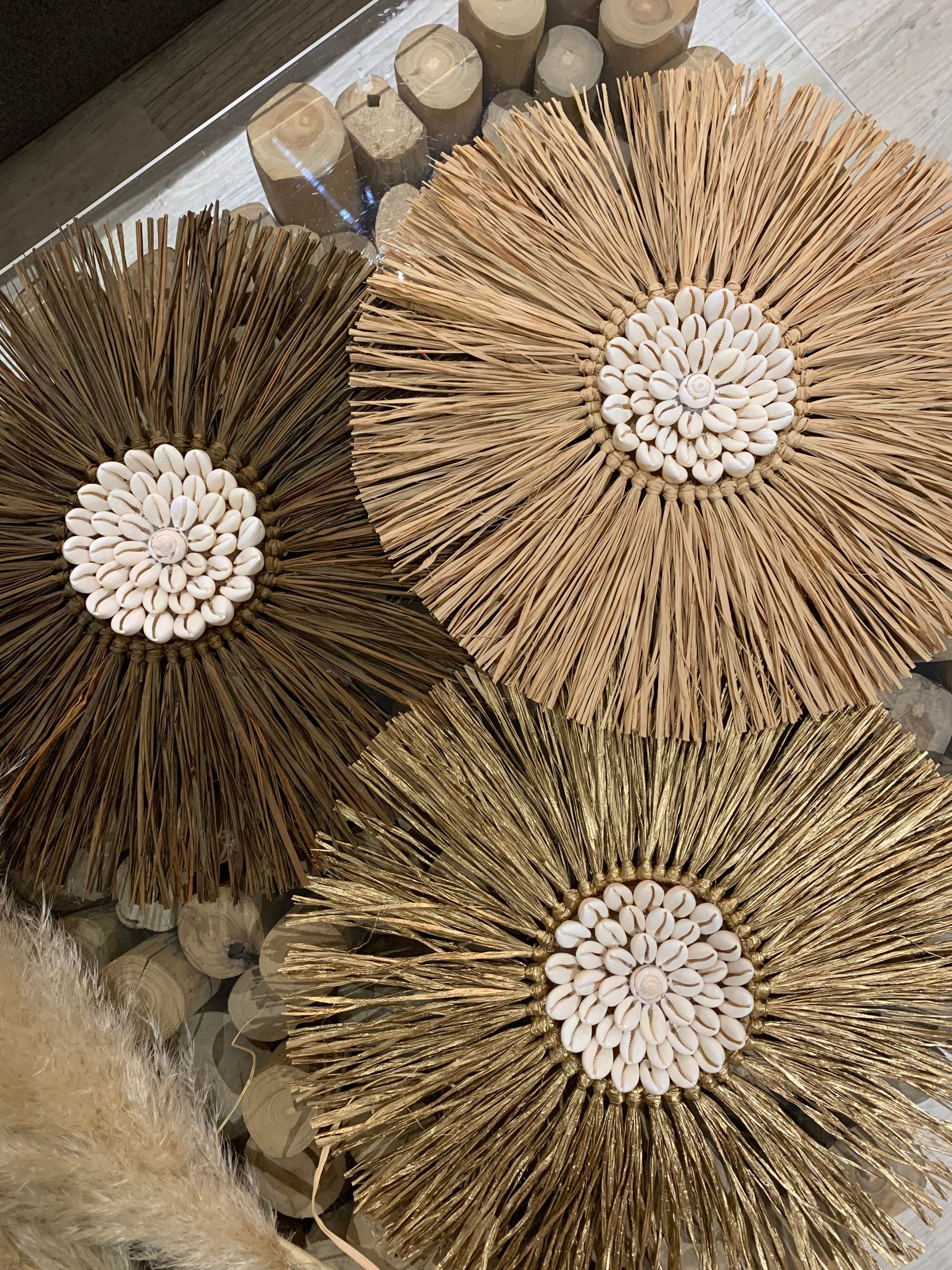 Lot de 3 Soleils en Raphia Coeur Cauris