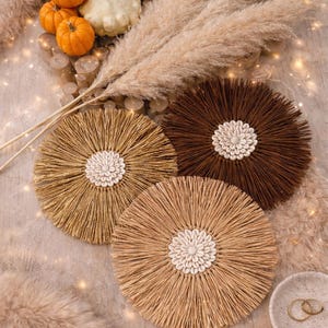 Lot de 3 SOLEILS en RAPHIA coeur CAURIS