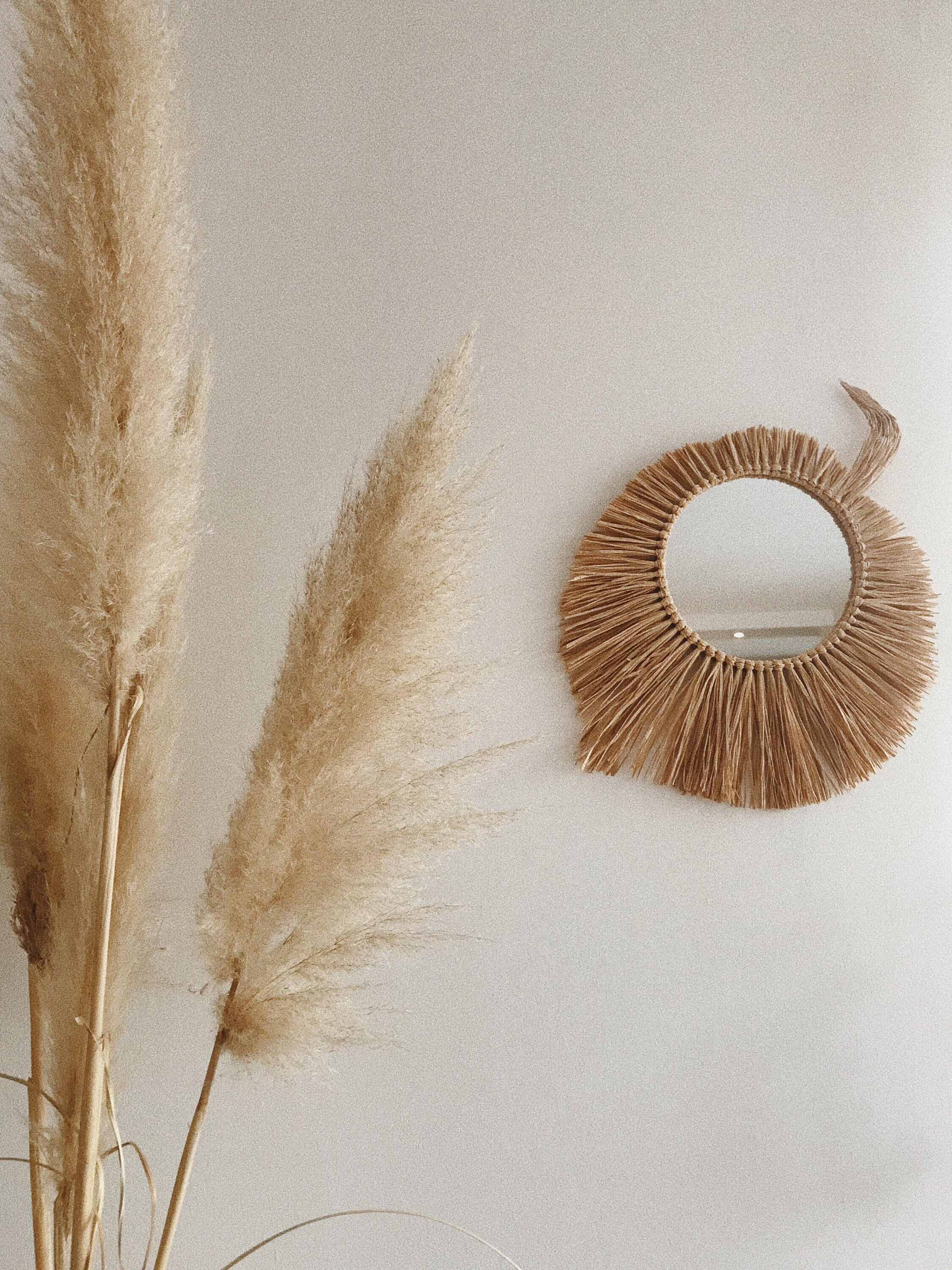 Miroir en Raphia